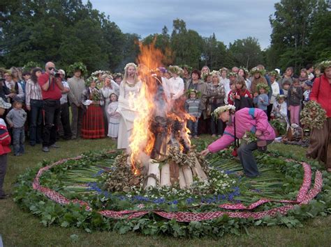 Midsummer pagan ritualsr